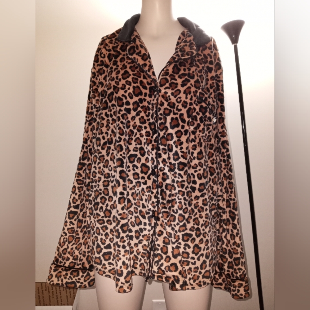 DKNY velvet leopard print pajama shirt size extra large